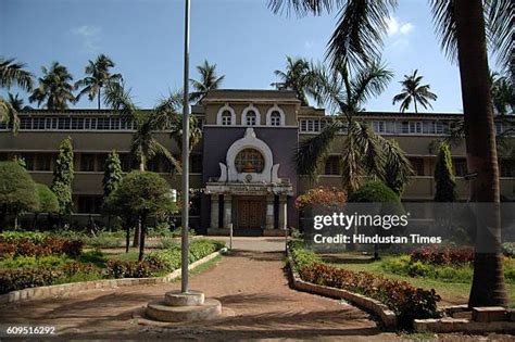 Bhavans College Photos and Premium High Res Pictures - Getty Images