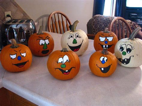 painted pumpkin faces | Pumpkin faces, Painted pumpkins, Pumpkin face paint