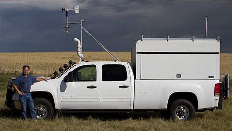 Tornado-Resistant Truck Built by A.R.E. for the 'Storm Chasers'! | Car News | Auto123