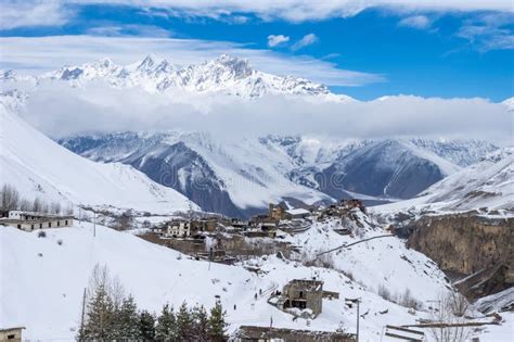 Himalaya Snow Covered Mountain Landscape Stock Image - Image of covered ...