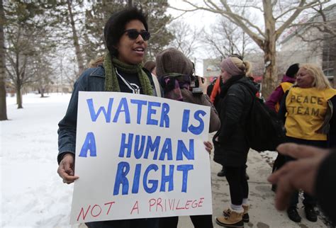 Flint Families Sue Michigan Governor Over Water Crisis - Newsweek