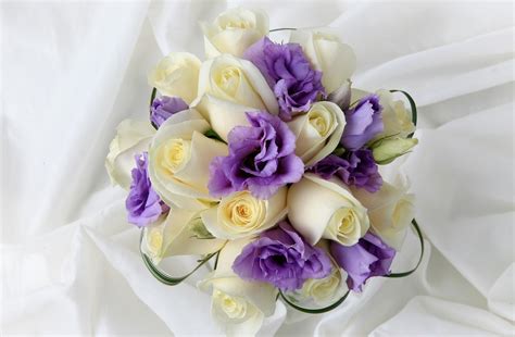 Purple and white flower bouquet HD wallpaper | Wallpaper Flare