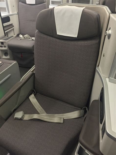 Review: Iberia Airlines Business Class LHR - MAD - LiveTraveled