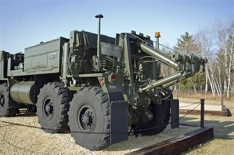 M984E1 (1) | The business end of a M984E1 HEMTT Wrecker. www… | Flickr