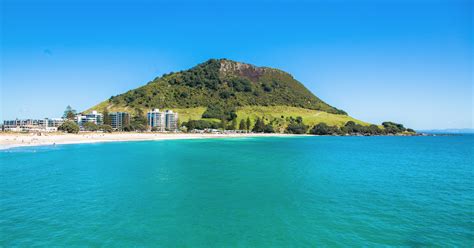 Hike to the top of Mount Maunganui, Mount Maunganui Trailhead