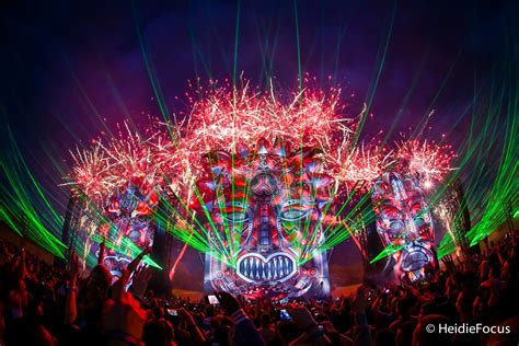 Eye candy: 40+ photos of beautiful EDM festival stage designs ...