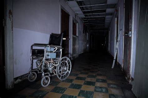 The Haunting of Yorktown Memorial Hospital, Texas - Amy's Crypt