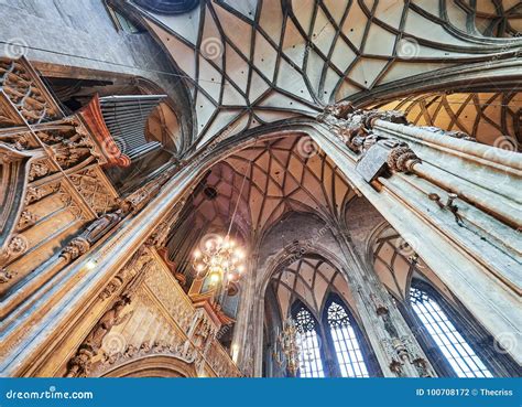 VIENNA, AUSTRIA - SEPTEMBER 8, 2017. St. Stephen`s Cathedral Interior ...