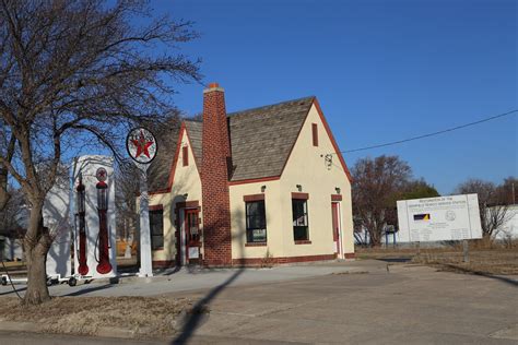 Deerfield Kansas, Texaco Gas Station, Kearny County KS | Flickr