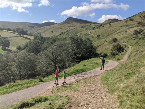 Kinder Scout from Hayfield walk (circular, 14km) | Peak District Kids