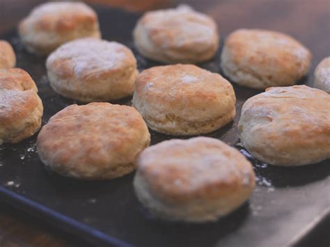 Baking Soda Biscuits (with Recipe Video) - Cosmopolitan Cornbread