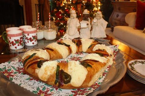 Rosca de Reyes to Celebrate The Three Kings - MamarazziKnowsBest.com