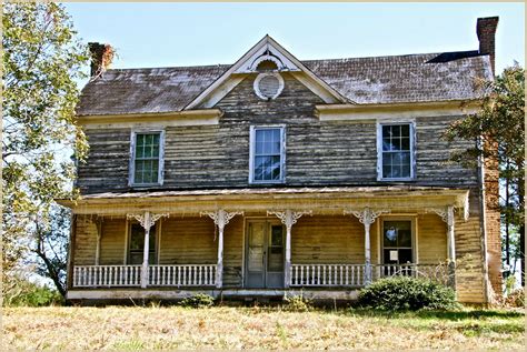 A Breath of Fresh Air: Country Homes....................