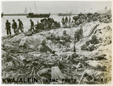 US Marines preparing for battle on a beach, Kwajalein Atoll, 1944 | The Digital Collections of ...