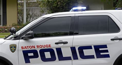 Baton Rouge officer suspended after alleged racial message about Alton ...