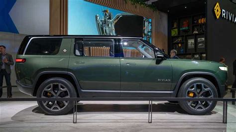 Rivian R1S & R1T Electric SUV & Truck Featured In Fully Charged: Video