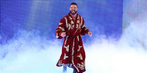 WWE: Bobby Roode Makes a Glorious Return | Screen Rant