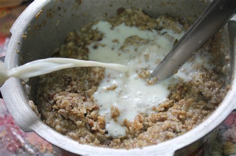 Millets Porridge Recipe / Siruthaniya Kanji Recipe - Yummy Tummy