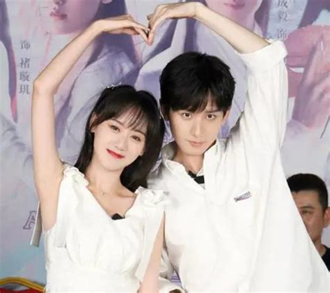 How Is Cheng Yi, Crystal Yuan Bingyuan's Relationship? - CPOP HOME