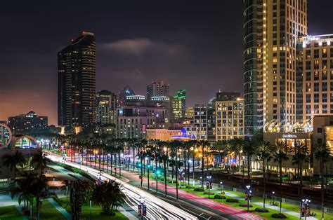 Photo San Diego USA Street palm trees night time Skyscrapers Street