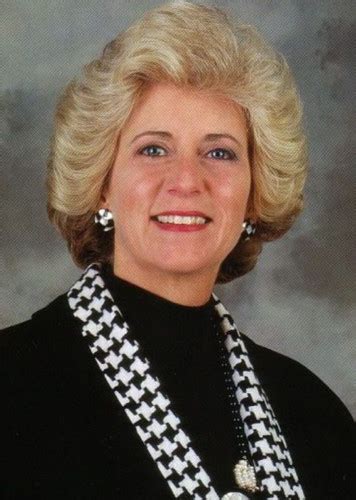 Linda McMahon Net Worth - Net Worth Forum