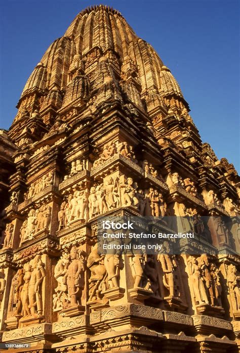 Khajuraho Temple Stock Photo - Download Image Now - 1990-1999, Ancient ...