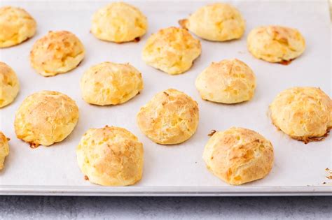 Cheese Puffs Recipe {AKA Gougeres} | Lil' Luna