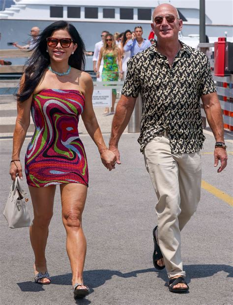 Jeff Bezos and Lauren Sánchez Enjoy Walk in Saint-Tropez After Engagement