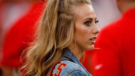 Patrick Mahomes' Girlfriend Brittany Trolls Patriots Fans