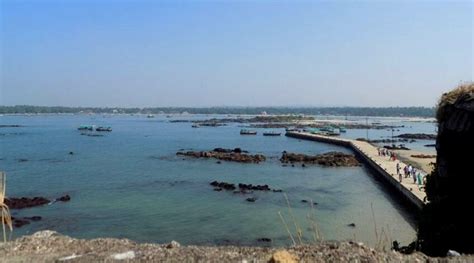 Malvan Beach in Maharashtra | Malvan Tourism and Travel Guide