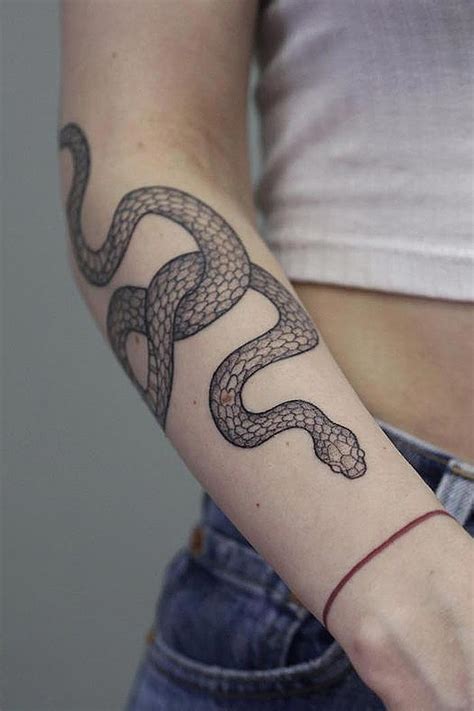 Top 52+ black and white snake tattoo - in.cdgdbentre