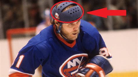 8 of the absolute dustiest hockey helmets of all time - Article - Bardown