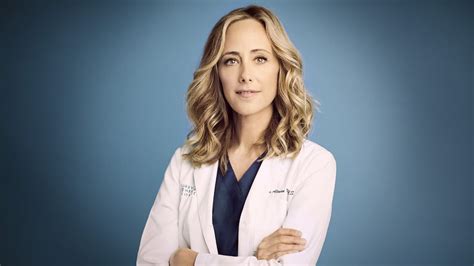 The 'Grey's Anatomy' Season 16 Cast Portraits Are Here (PHOTOS)