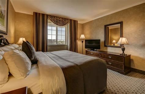 The Irish Cottage Inn & Suites (Galena, IL) - Resort Reviews - ResortsandLodges.com