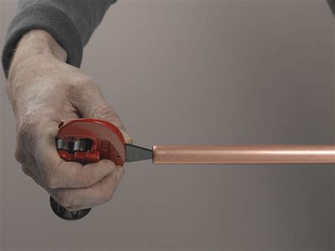 Julian Cassell's DIY Blog » Blog Archive Cutting copper pipe - HOW TO DIY – WHAT TO USE – WHERE ...