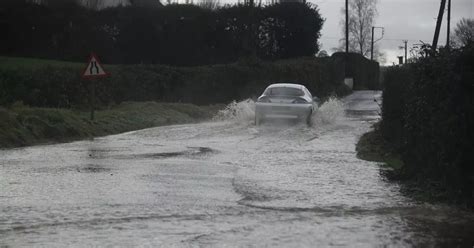 Flood warnings across Devon as heavy rain wreaks havoc - Devon Live