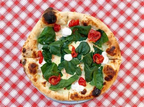 10 Most Popular Neapolitan Dishes to Try - What to eat in Naples?