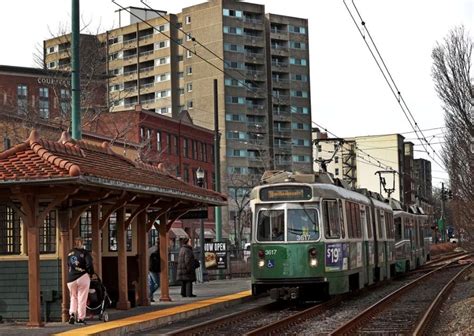 In Brookline, an early test of the state’s multifamily housing law