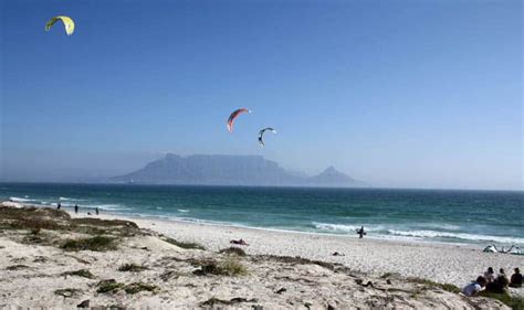 Ultimate Guide to Kitesurfing Cape Town - A Local's Guidebook | The Planet D