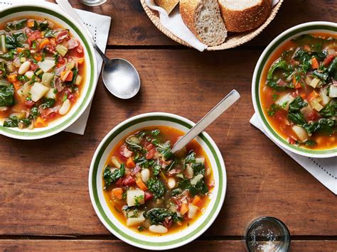 Easy Italian Minestrone Soup Recipe - Earthy Italian Soup