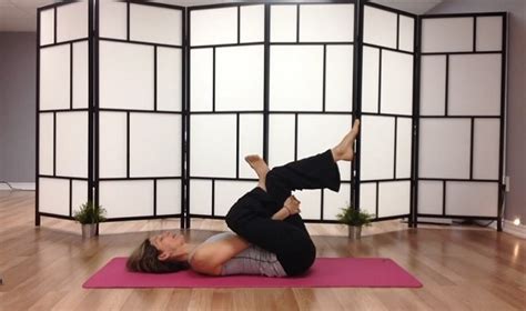 [Pose Of the Week] Recline & Stretch In Supine Pigeon Pose (Beginner ...