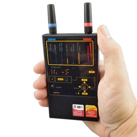 Professional Multi-Frequency Wireless Bug Detector | SpyCentre.com ...