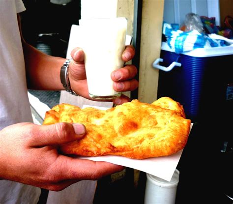 How to make Ecuadorian empanadas - Ecuador Food Tour