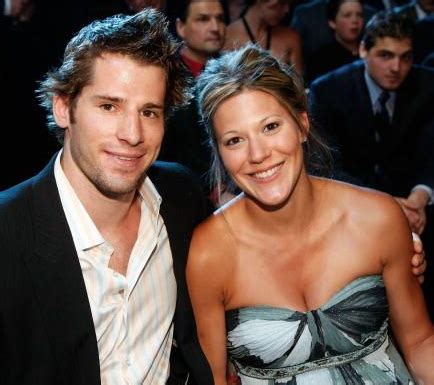 Ryan Kesler and wife Andrea Kesler | HockeyGods