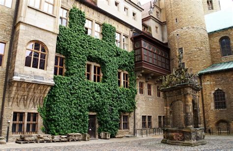 Merseburg Castle - about the Raven legend and a visit to the museum