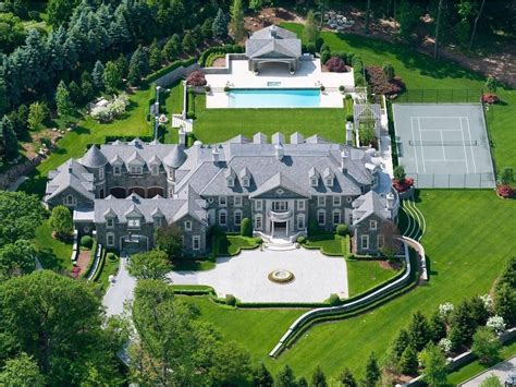 Trillion Dollar Mansions