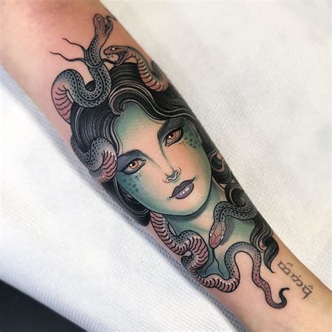 I'm L, and this is my world best tattoos selection | Medusa tattoo ...