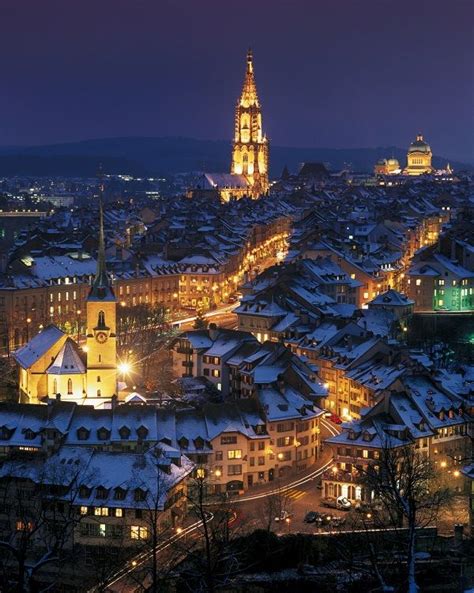 Aerial night view of Bern, Switzerland | Viagens, Lugares incríveis ...