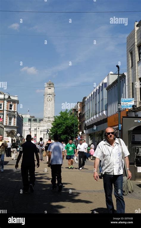 Luton town centre showing shops & pedestrians Stock Photo - Alamy