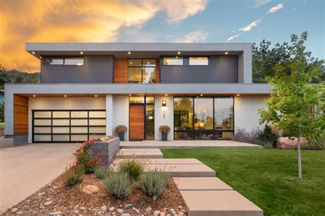 18 Spectacular Mid-Century Modern Exterior Designs Of Awesome Homes